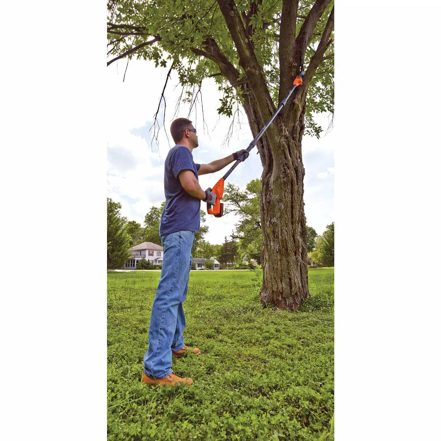 Black & Decker LPP120 20-volt Lithium Ion (Li-ion) 8-in Cordless Electric Pole Saw