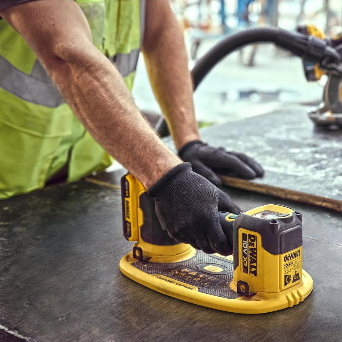 Dewalt DCE590N-XJ 18V XR Grabo Suction Lifter Body Only