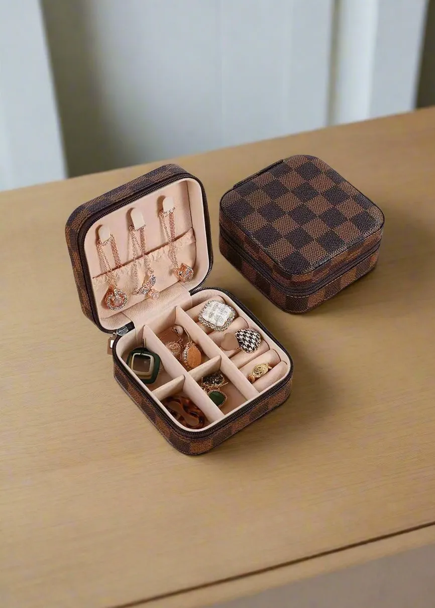 Feeling Bougie Jewelry Case