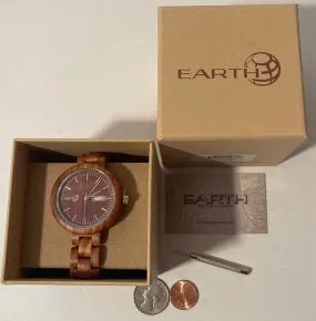 Vintage Earth Wooden Wrist Watch, in Original Case, Fashion, Time, Clock, Clothing Accessory, Quality, Nice, In Box